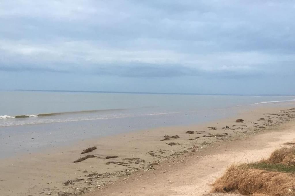 Vue Mer Pour Une Escale En Baie Du Mt-St-Michel Cherrueix 외부 사진